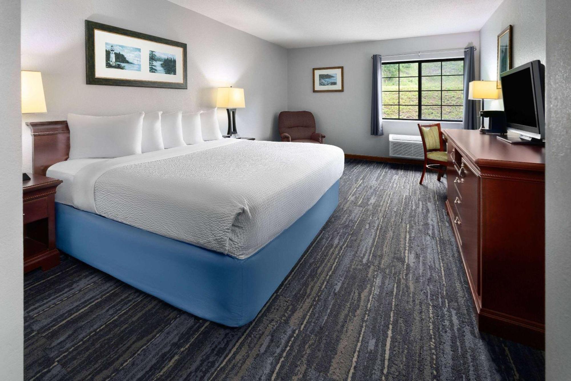 Days Inn By Wyndham Iron Mountain Exterior foto